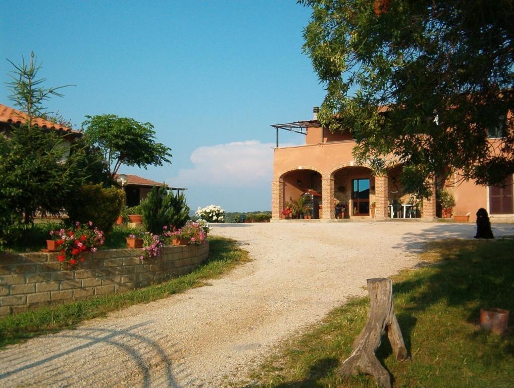 Agriturismo Marruchetone Vecchio 만시아노 외부 사진
