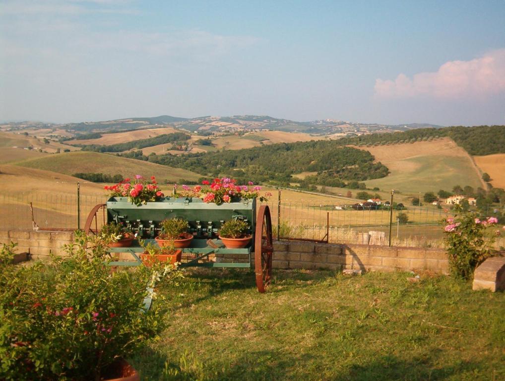 Agriturismo Marruchetone Vecchio 만시아노 외부 사진